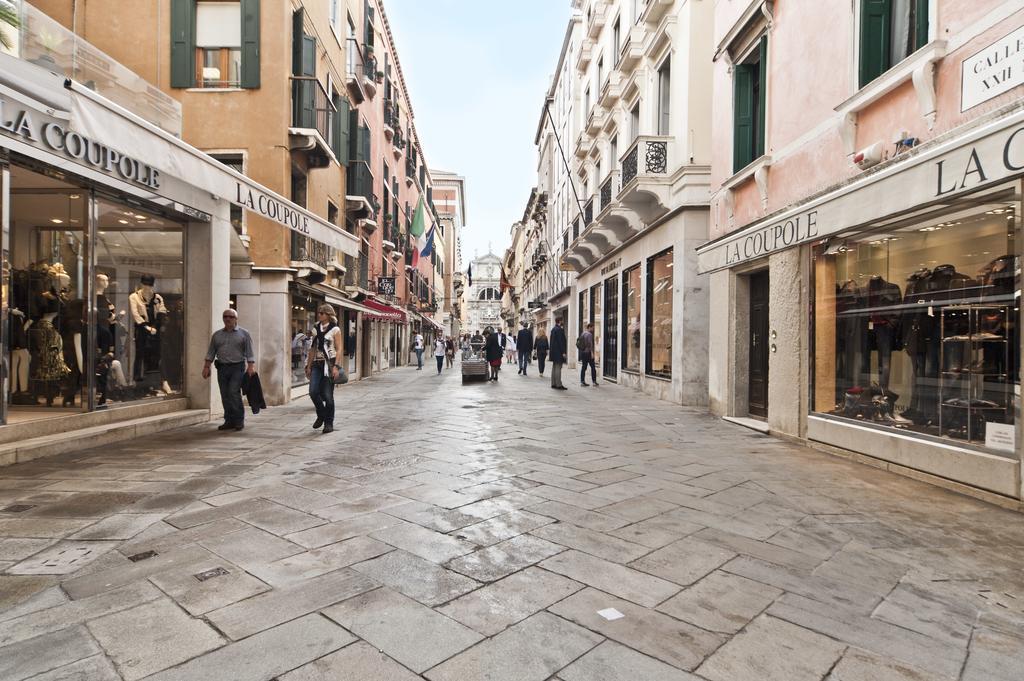 Very Central Apartment In Historical 1600 Palace With Lift A Few Min Walk From San Marco Square Venezia Esterno foto
