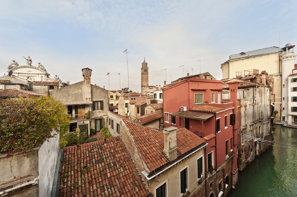 Very Central Apartment In Historical 1600 Palace With Lift A Few Min Walk From San Marco Square Venezia Esterno foto