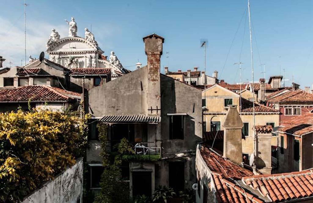 Very Central Apartment In Historical 1600 Palace With Lift A Few Min Walk From San Marco Square Venezia Camera foto