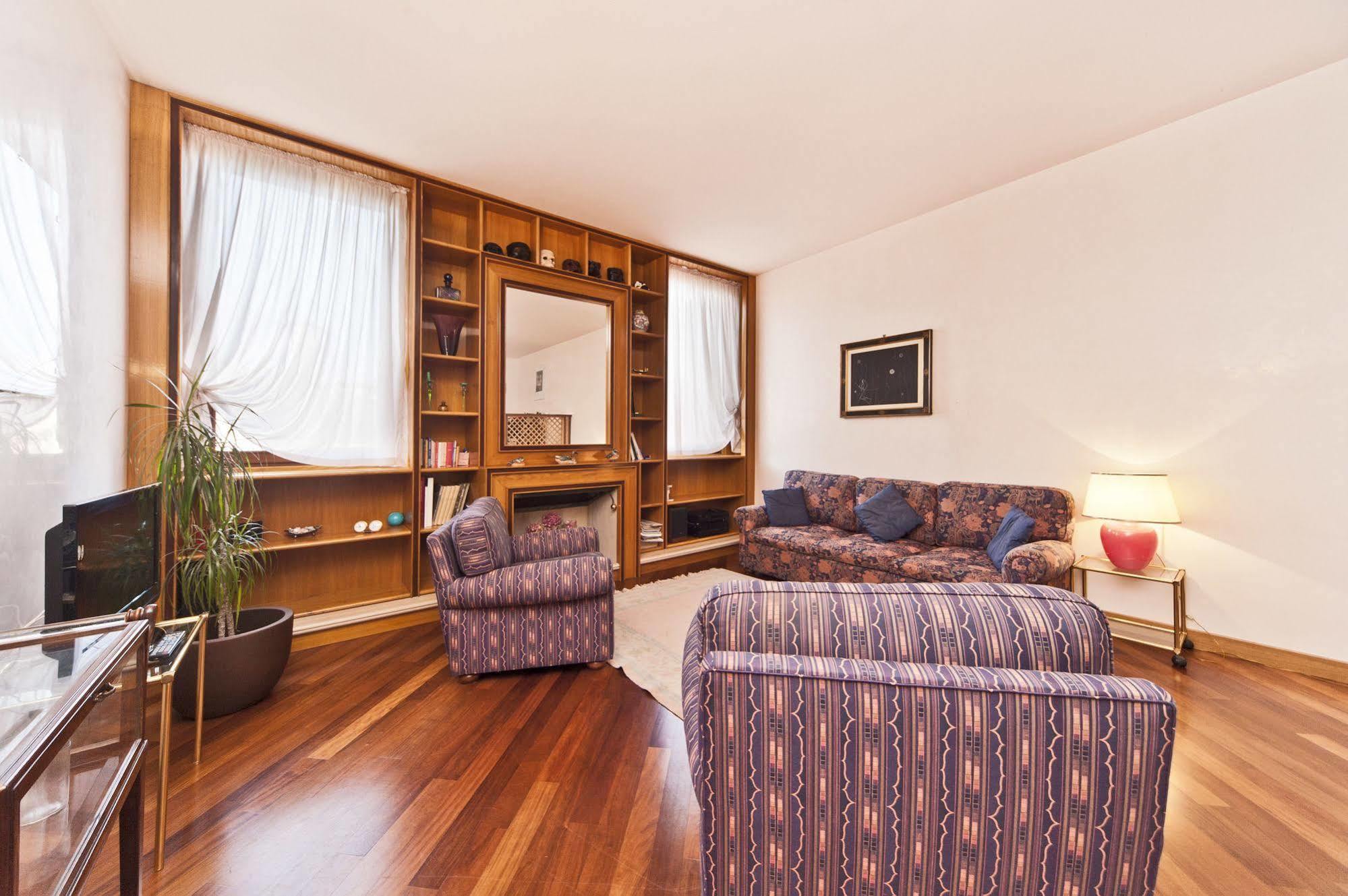 Very Central Apartment In Historical 1600 Palace With Lift A Few Min Walk From San Marco Square Venezia Esterno foto