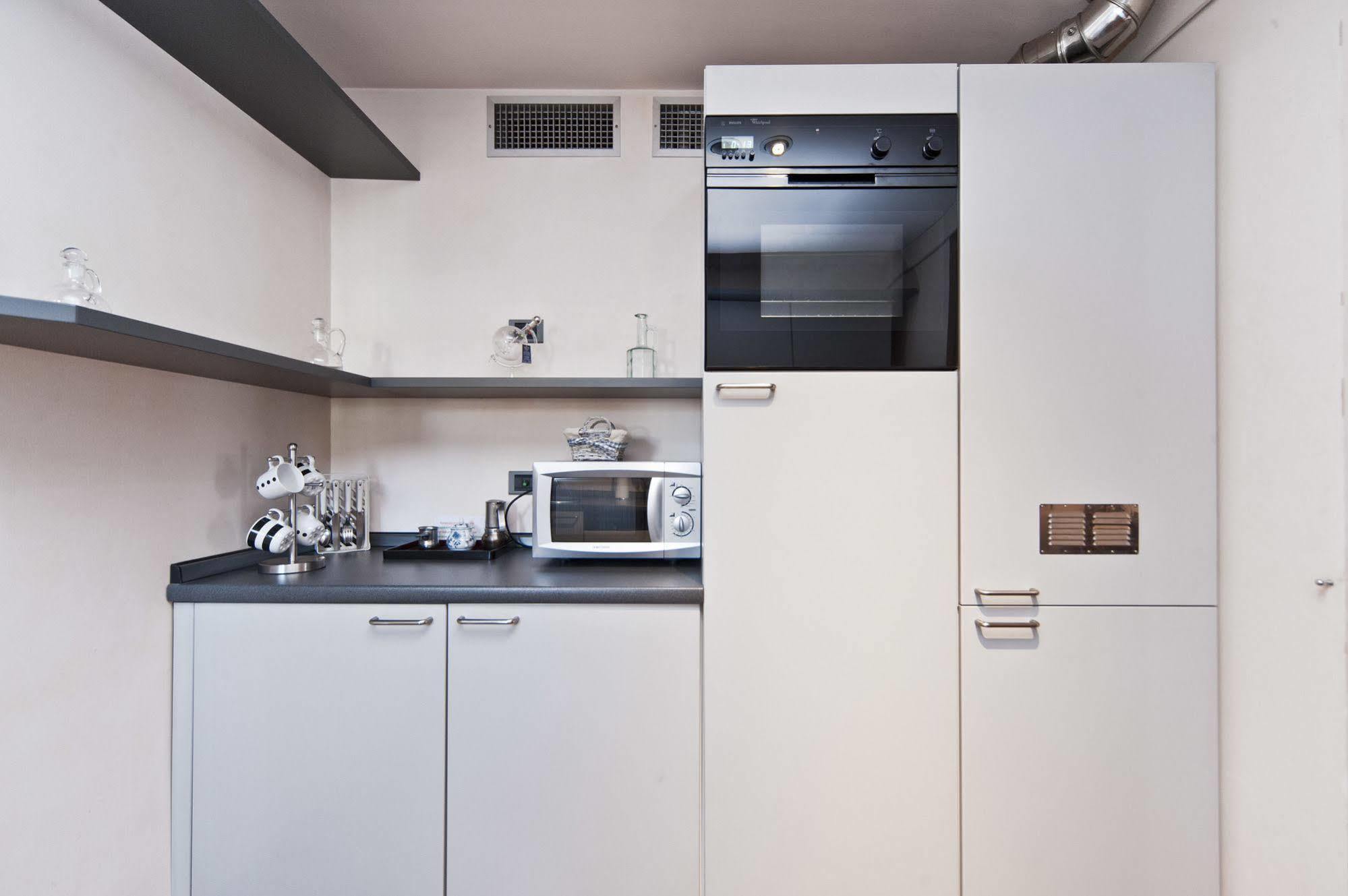 Very Central Apartment In Historical 1600 Palace With Lift A Few Min Walk From San Marco Square Venezia Esterno foto
